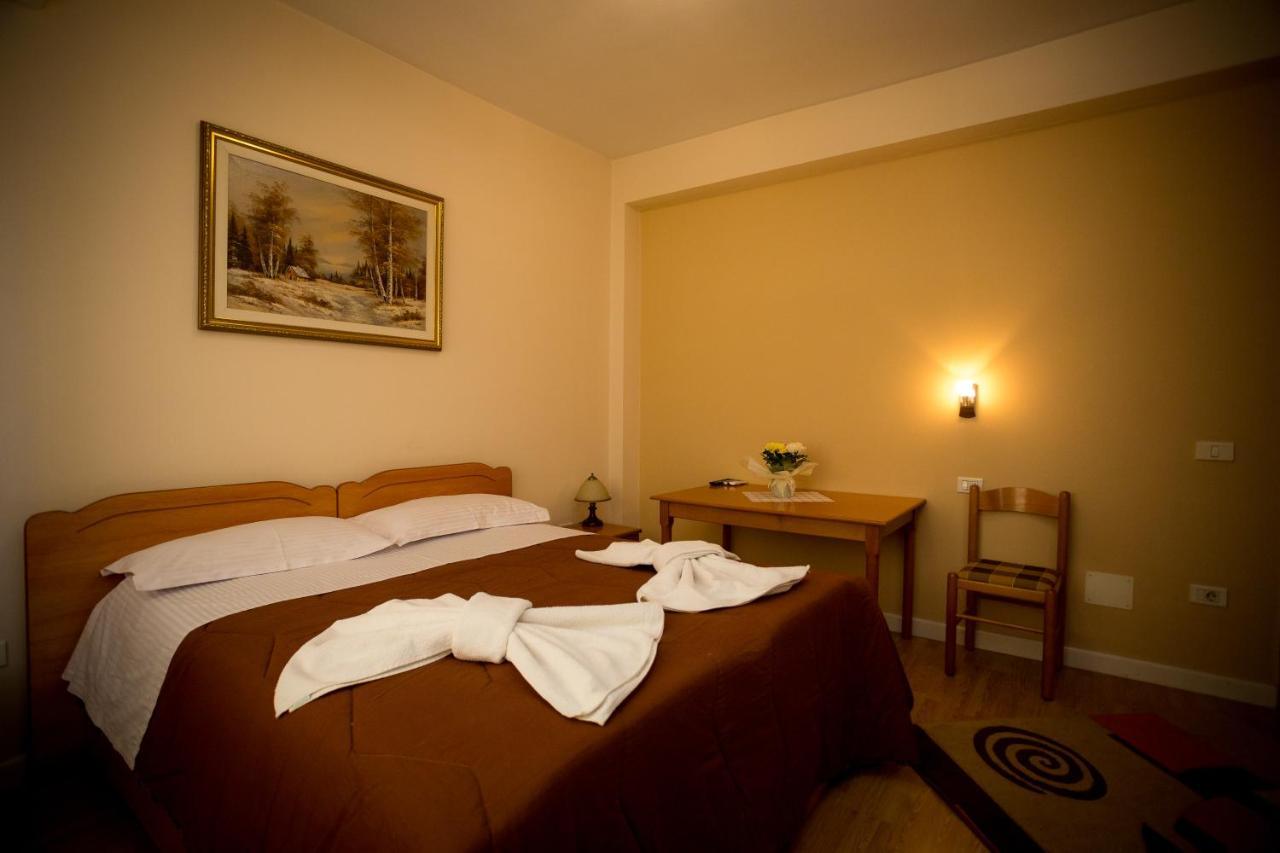 Kolping Hotel Shkoder Ngoại thất bức ảnh